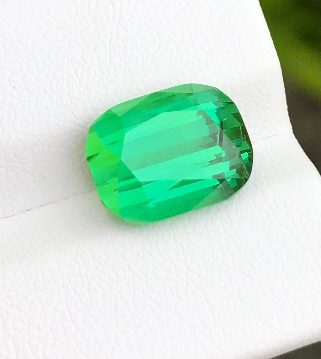 8.36 carats mint green tourmaline from Afghanistan