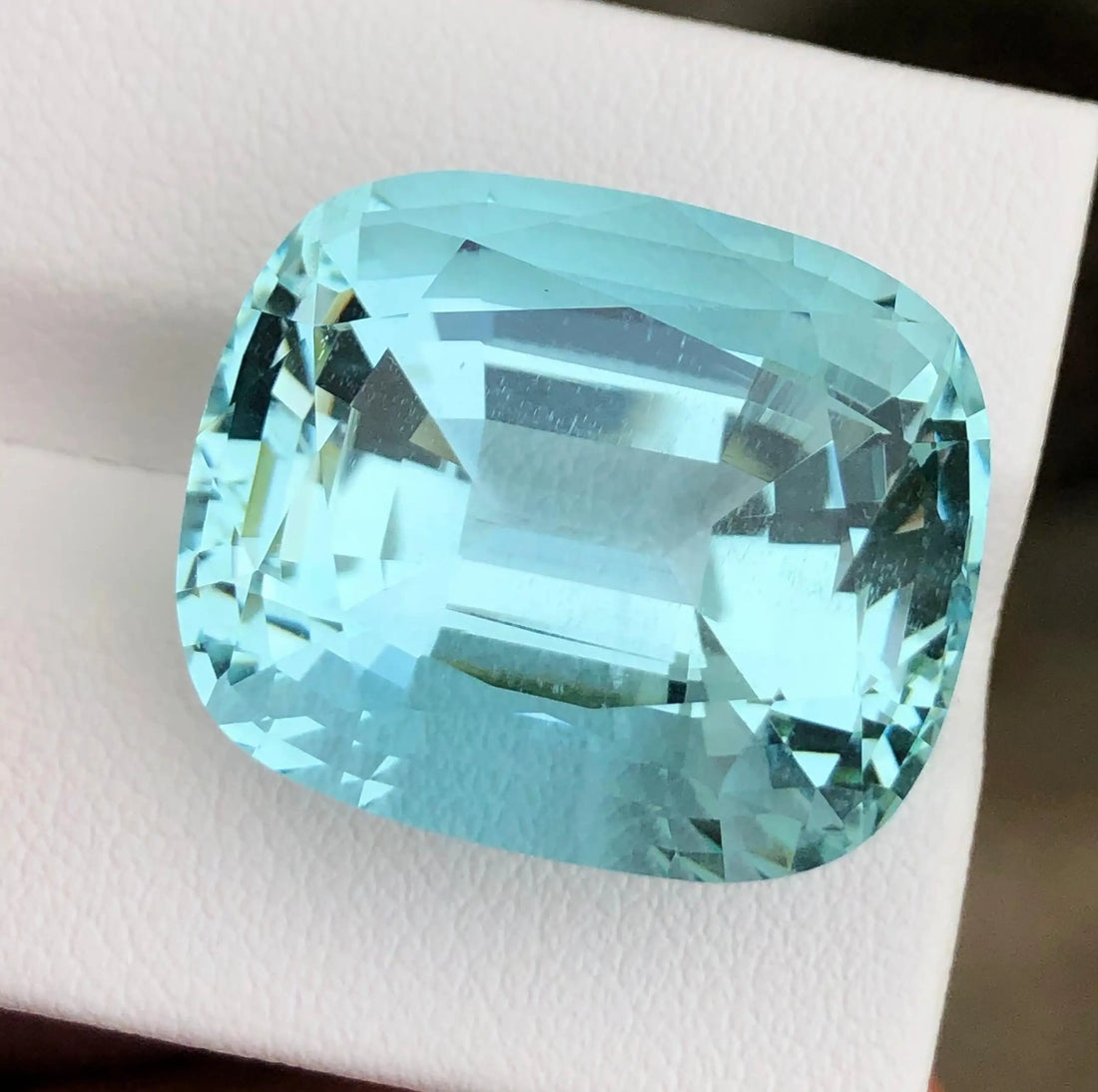 aquamarine gemstone