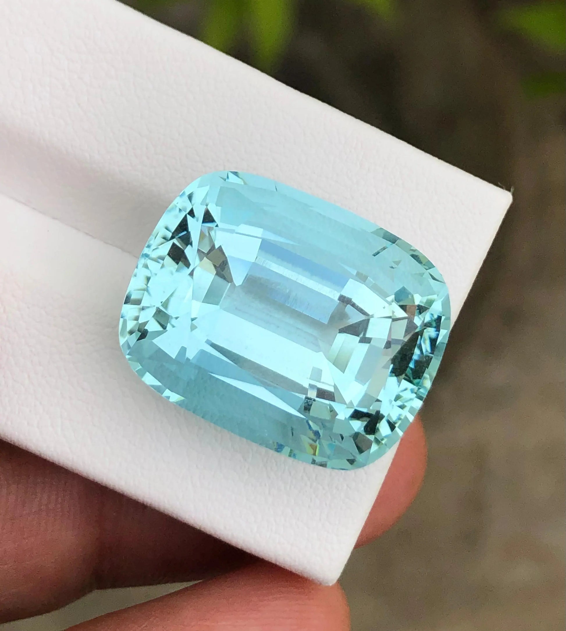 sky blue aquamarine gemstone engagement ring